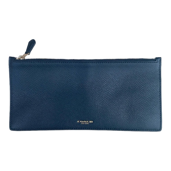 Coach Handbags - Coach zip bag black. NEW